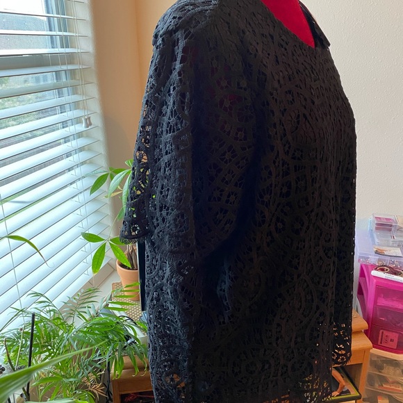 🌑Lace eyelet overlay🌑  Ladies Blouse  NWT - Picture 11 of 12